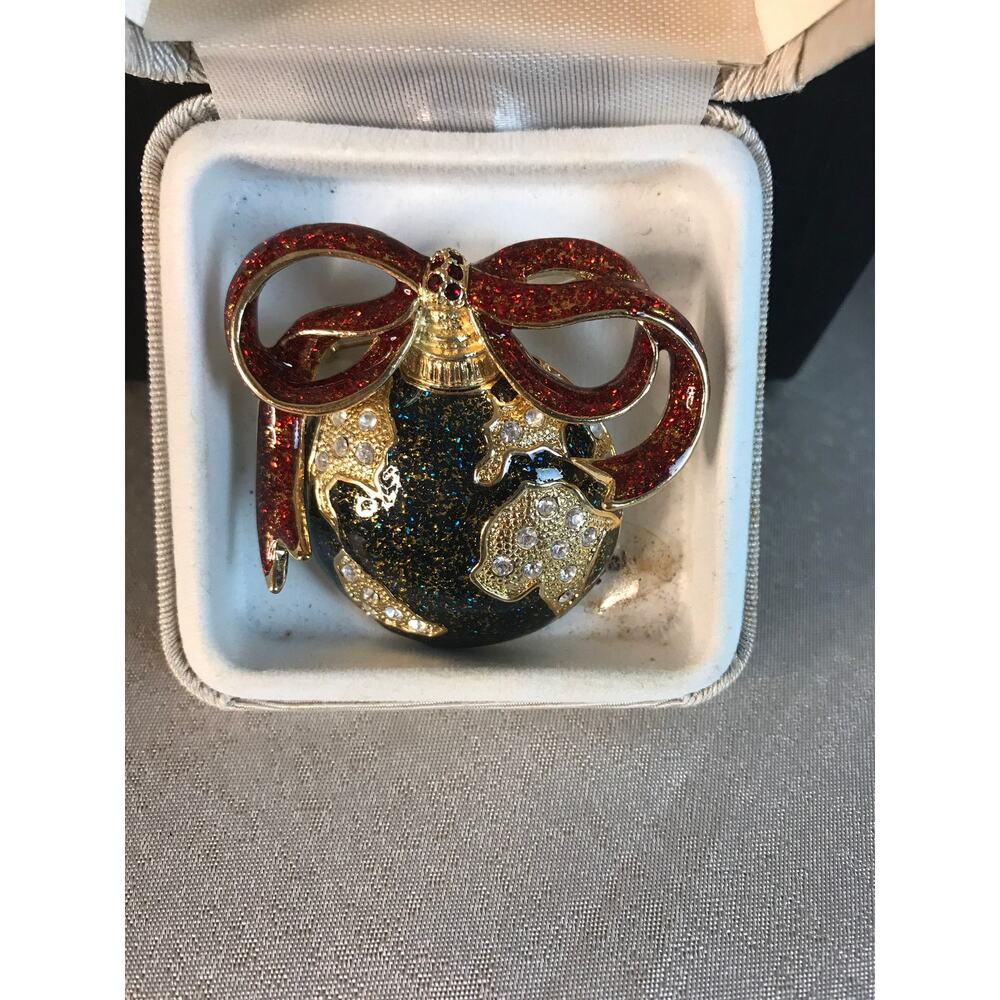 Vintage Roman Large Rhinestone/Enamel/Gold Xmas Ornament Brooch